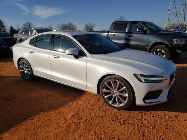7JR102FK1LG045213 Volvo S60 T5 Momentum