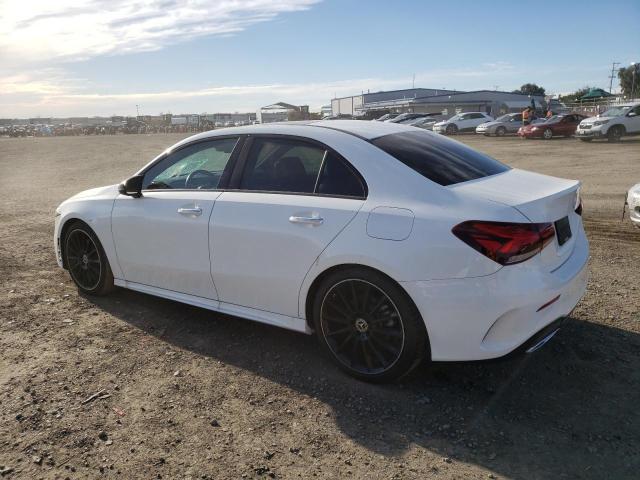 WDD3G4EB5KW012306 Mercedes-Benz A 220