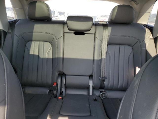 WA1BNAFY5L2038131 Audi Q5 Premium Plus