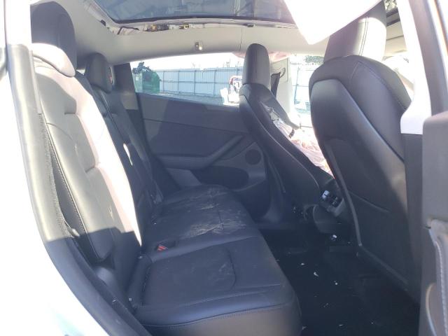7SAYGDEF9PF800328 Tesla Model Y