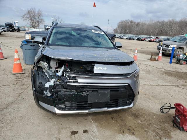 KNDCT3LE8P5037663 KIA NIRO SX