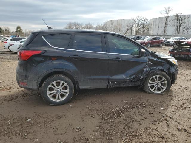 1FMCU9GD5KUA85911 Ford ESCAPE SE