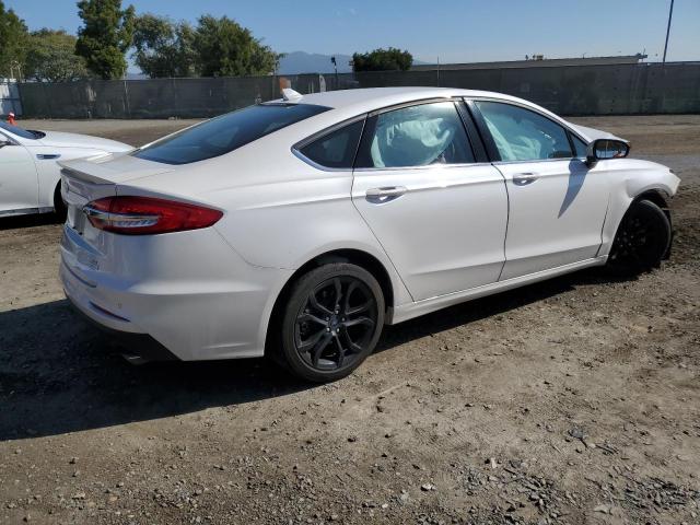 3FA6P0HD7KR233282 Ford FUSION SE