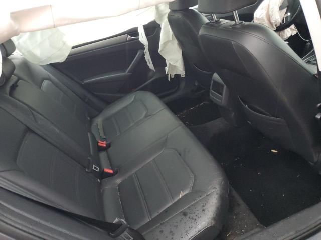 1VWAT7A33FC044382 Volkswagen PASSAT S