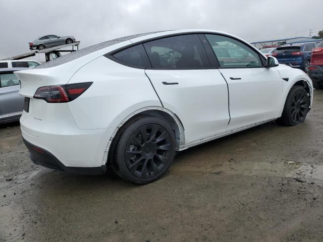 7SAYGAEE1PF746996 Tesla Model Y