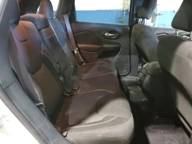 1C4PJMCB3GW310490 Jeep Cherokee Latitude