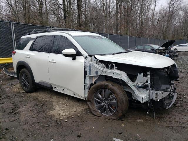 5N1DR3BC9NC243369 Nissan Pathfinder Sv