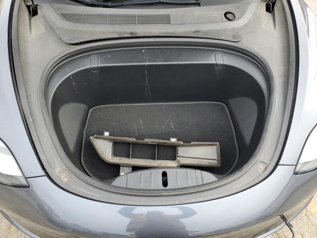 5YJ3E1EA8JF032820 Tesla MODEL 3