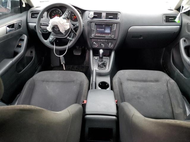 3VWD67AJ5GM352656 Volkswagen JETTA SE