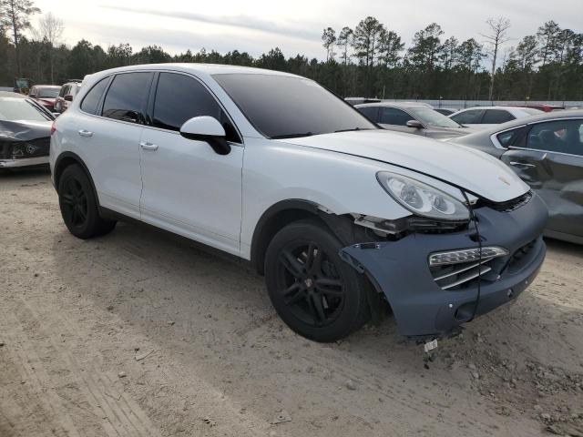 WP1AA2A22ELA08974 Porsche Cayenne