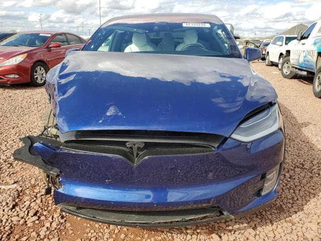 5YJXCAE28HF040605 Tesla MODEL X