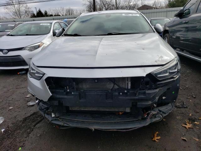 W04GV8SX0K1033399 Buick Regal Tourx Essence