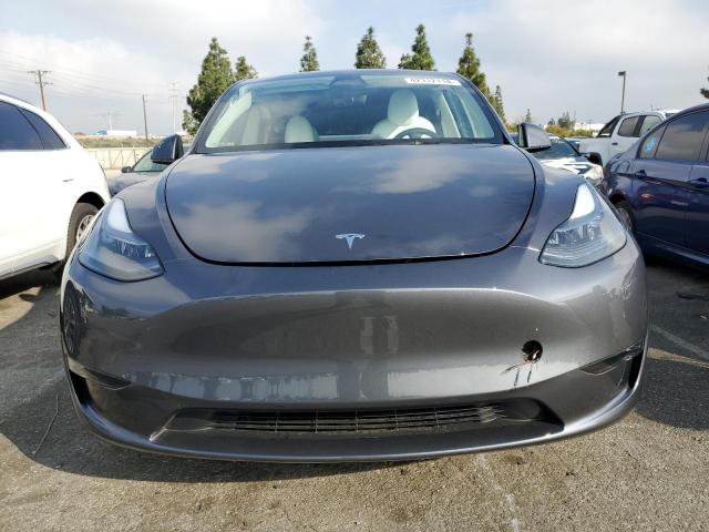 7SAYGDEF9PF904754 Tesla Model Y