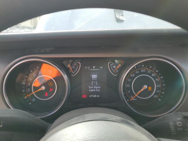 1C4HJXDG8JW261391 Jeep Wrangler Unlimited Sport