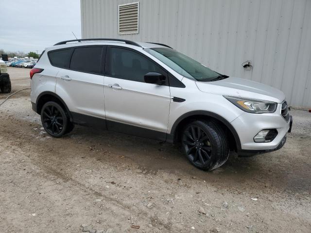 1FMCU0GD8KUC52354 Ford ESCAPE SE