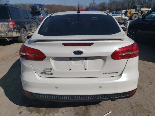 1FADP3J28GL257386 Ford Focus Titanium
