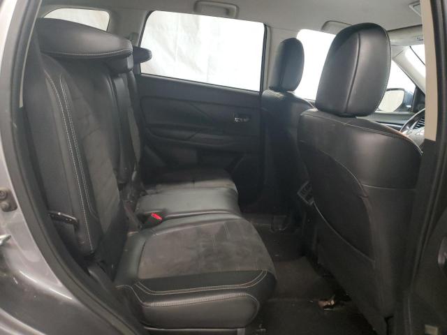 JA4AZ3A38KZ043675 Mitsubishi Outlander Se