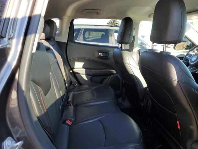 3C4NJDDB3KT759818 Jeep Compass Trailhawk