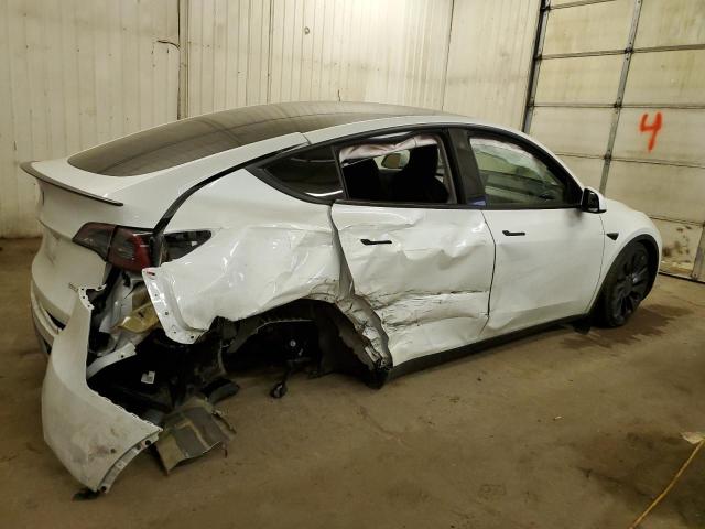 7SAYGDEF8NF372779 Tesla Model Y