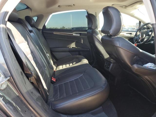 3FA6P0HD1GR133038 Ford FUSION SE