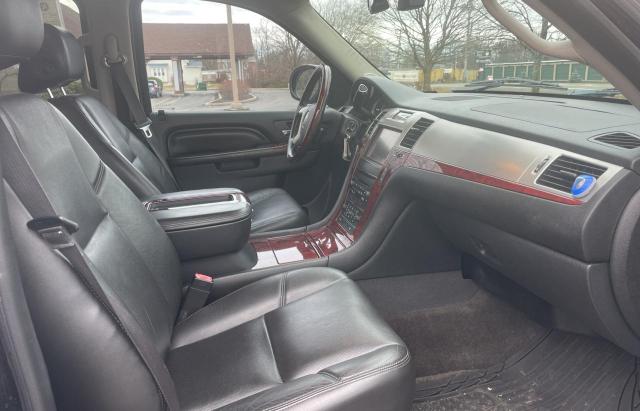 1GYS4JEF3ER137723 Cadillac Escalade Esv Premium