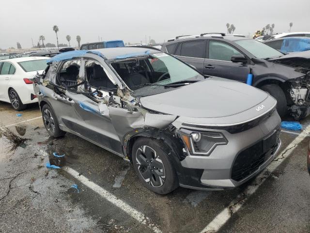 KNDCR3L10P5028225 KIA Niro Wind