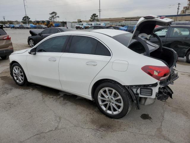 WDD3G4EB9KW034325 Mercedes-Benz A 220