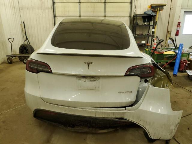 7SAYGDEF8NF372779 Tesla Model Y