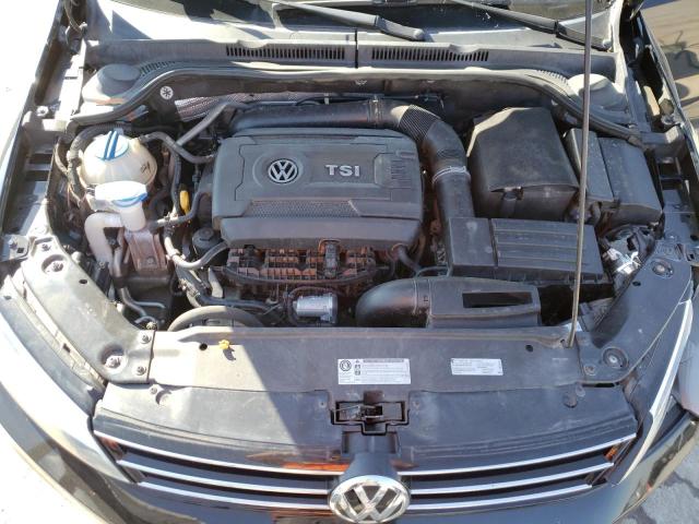3VWL07AJ9GM228810 Volkswagen JETTA SEL