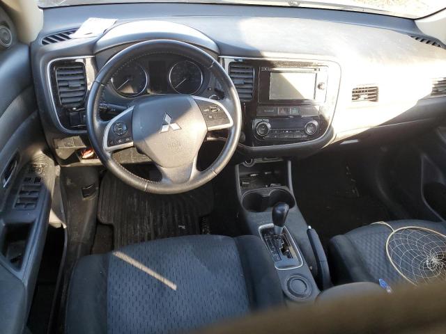 JA4AD3A32EZ018001 Mitsubishi Outlander Se