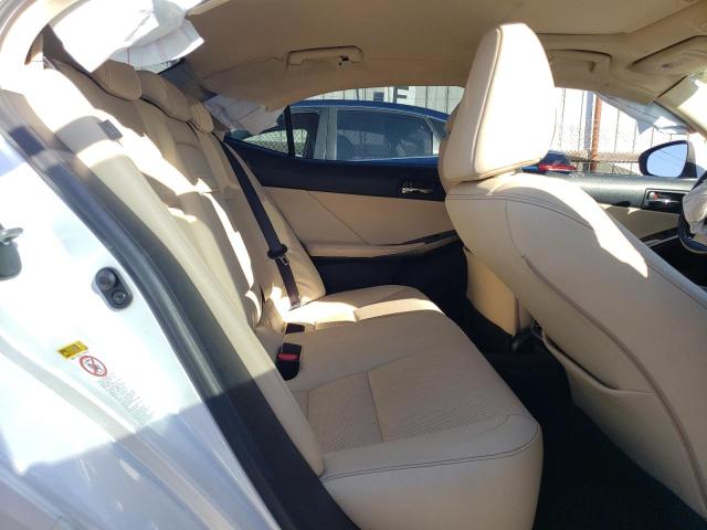 JTHBA1D25G5023910 Lexus IS 200T