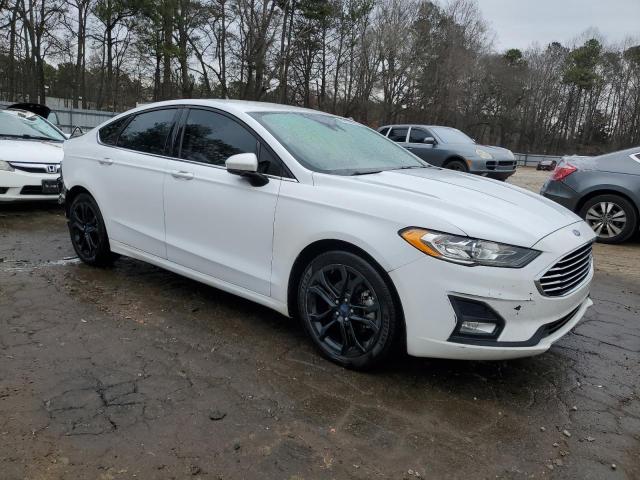 3FA6P0HD7KR246114 Ford FUSION SE