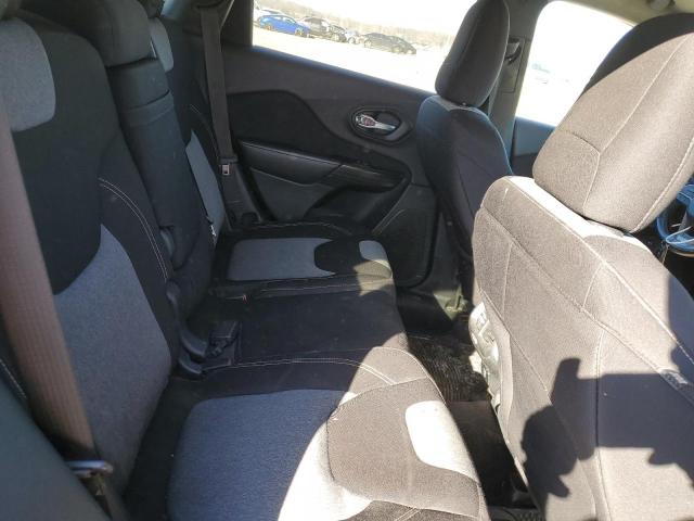 1C4PJLCB2EW131705 Jeep Cherokee Latitude
