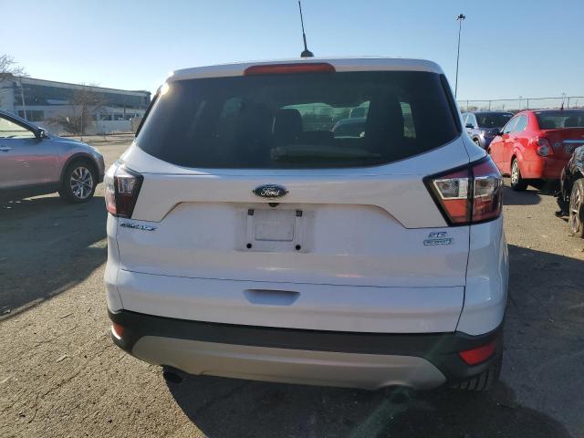 1FMCU0GD7HUC98606 Ford ESCAPE SE