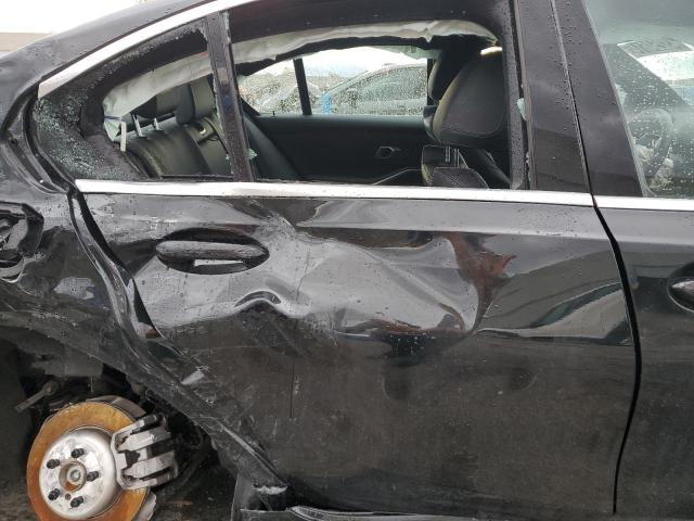 3MW89FF07R8D88766 BMW 330XI