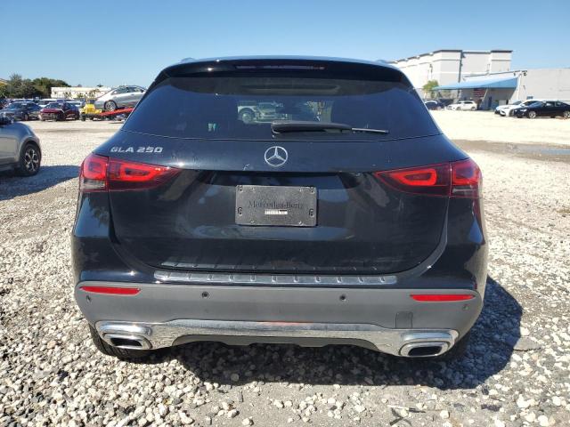 W1N4N4GB3NJ400713 Mercedes-Benz GLA 250