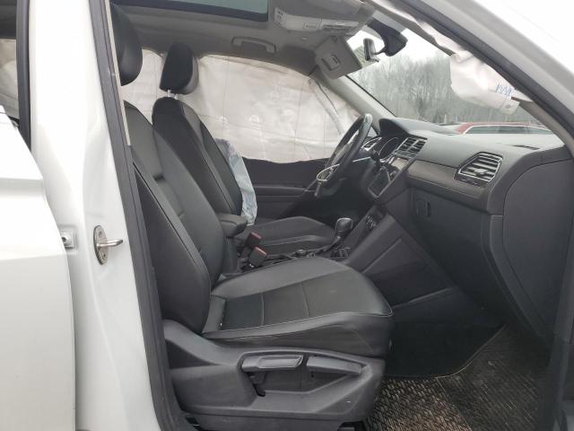 3VV2B7AX3JM200605 Volkswagen TIGUAN SE