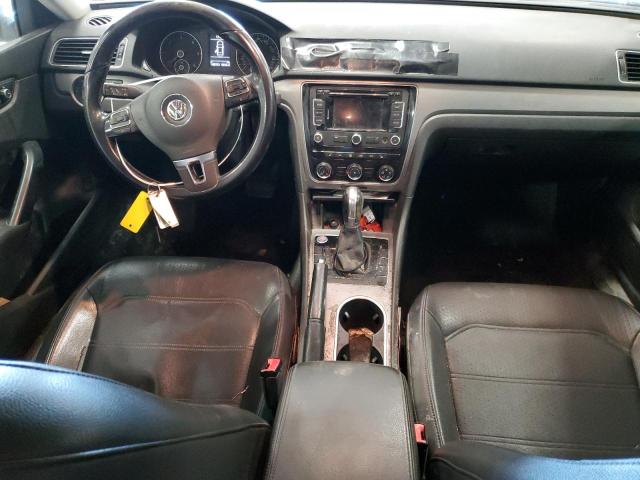 1VWBV7A38FC084620 Volkswagen PASSAT SE