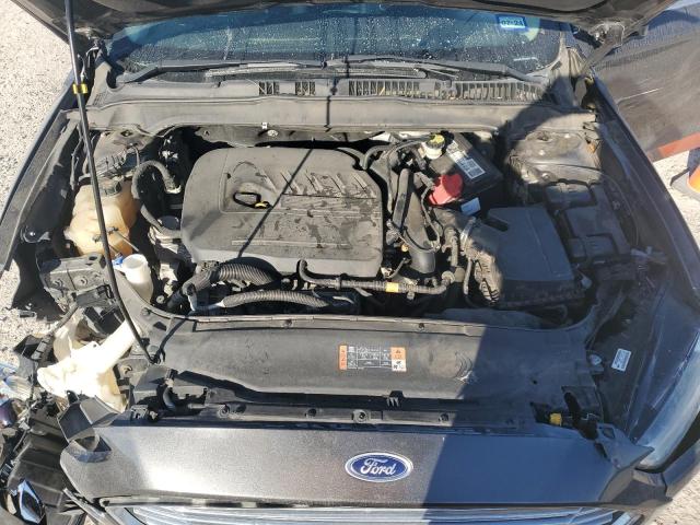 3FA6P0HD1GR133038 Ford FUSION SE