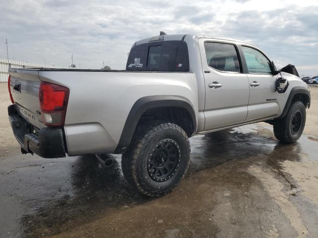 5TFAZ5CN8JX070983 Toyota Tacoma Double Cab