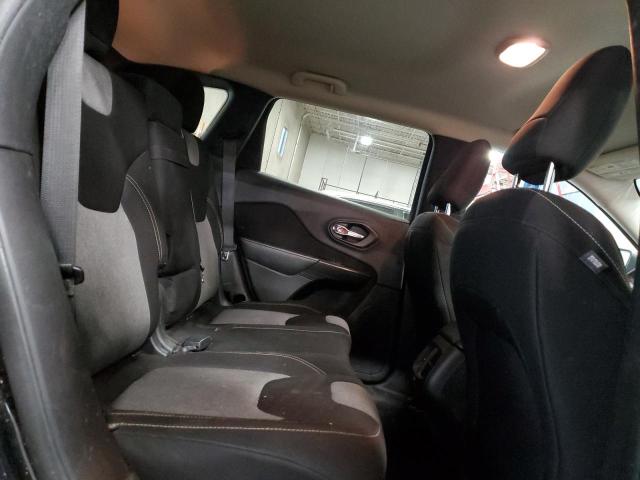 1C4PJMCB2EW230790 Jeep Cherokee Latitude