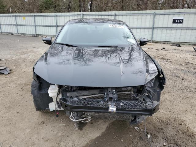 1VWDT7A36HC053366 Volkswagen Passat R-line