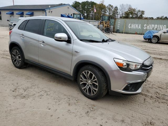 JA4AP3AU5JU023989 Mitsubishi Outlander Sport Es