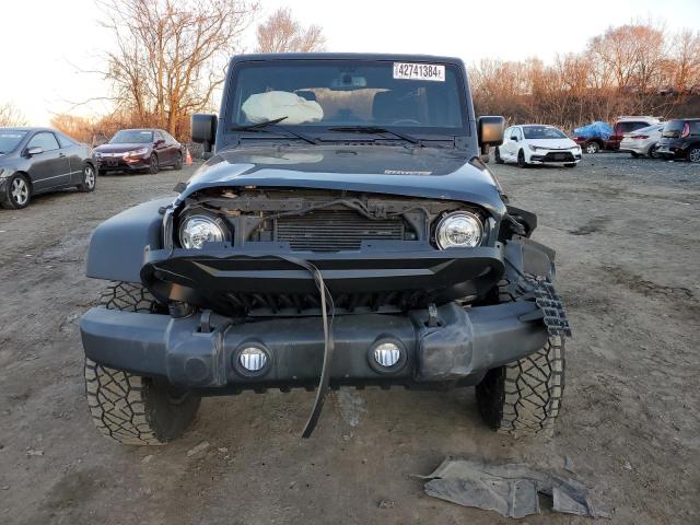 1C4BJWDG4JL863271 Jeep Wrangler Unlimited Sport