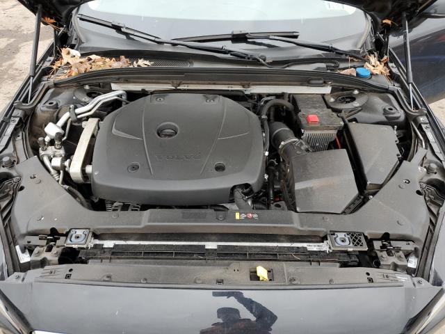 7JR102FK9KG011910 Volvo S60 T5 Momentum