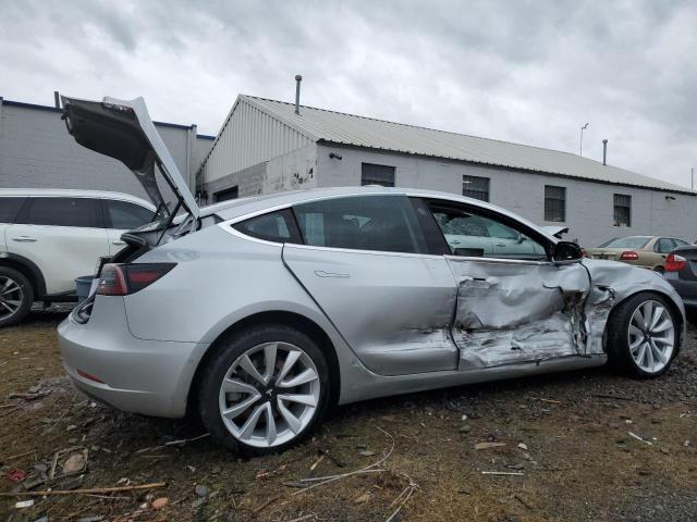 5YJ3E1EB1JF121377 Tesla MODEL 3