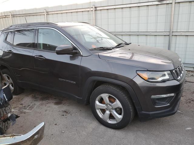 3C4NJDBB4JT393093 Jeep Compass Latitude