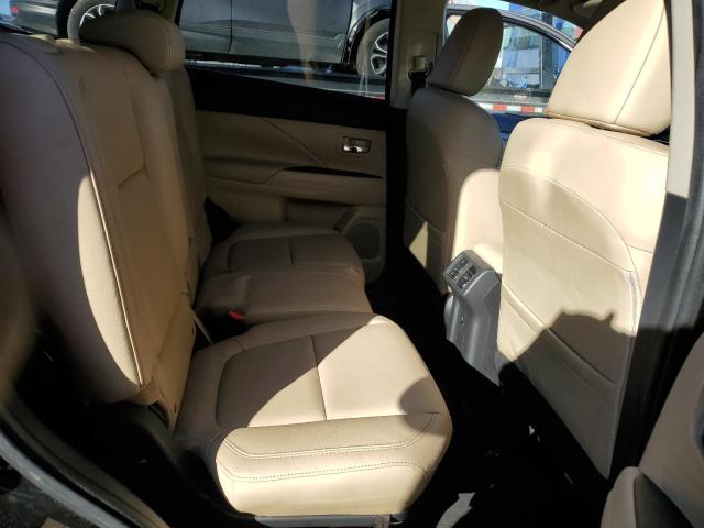 JA4AZ3A30KJ000432 Mitsubishi Outlander Se