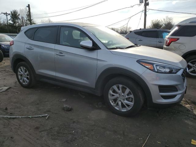 KM8J2CA46MU393935 Hyundai TUCSON SE