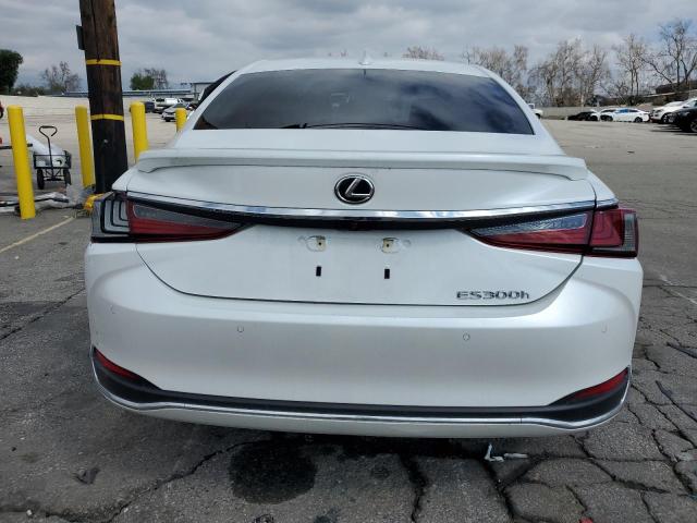 58ADA1C17PU036218 Lexus Es 300h Base